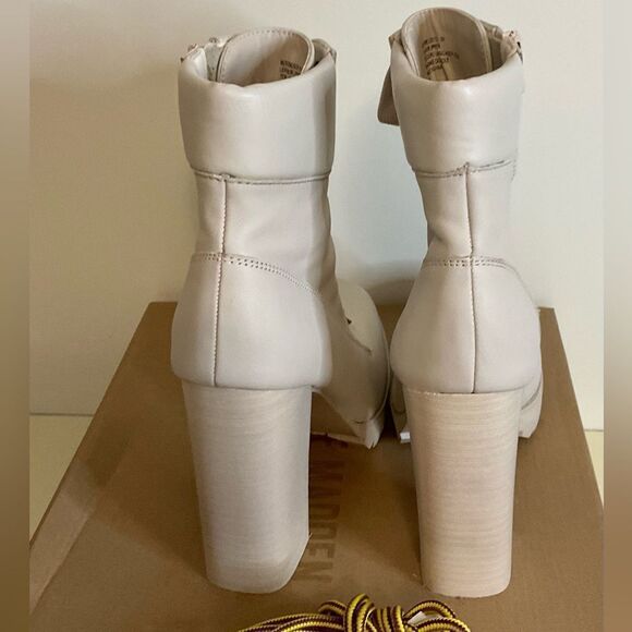 Steve madden bone leather lace up boots, size 9 - Picture 4 of 4